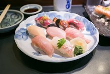 Sushi, sport a nábytek. Nové obchody na Hájích ve Slaném otevřou už v září