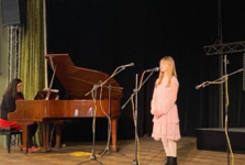 Kraj podpoří modernizaci škol, OA Dr. Edvarda Beneše ve Slaném bude mít nové počítače do IT učebny